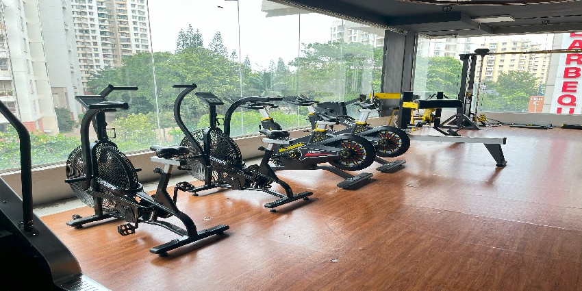 Equipment at FitFlix Electronic City